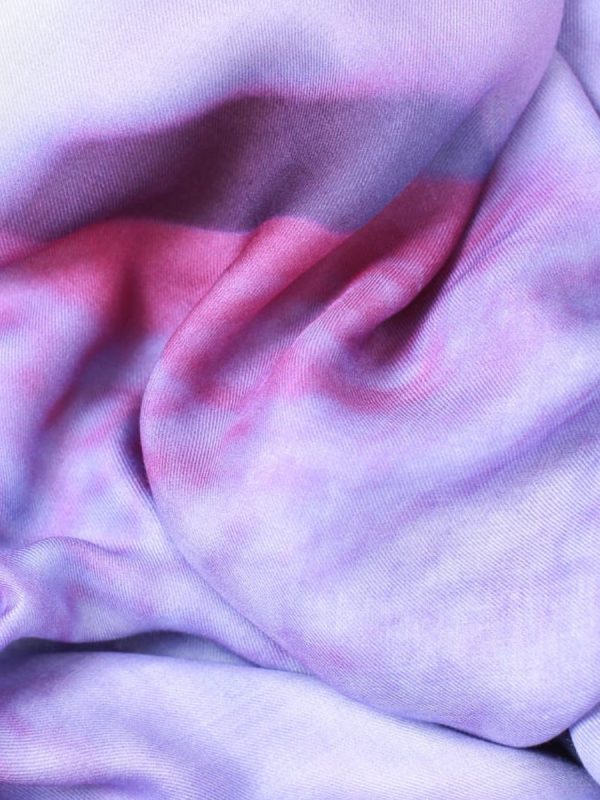 Come capire se un foulard è davvero in seta naturale