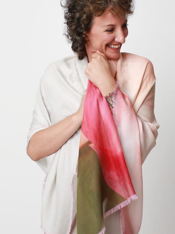 Stole per donna: idee per outfit quattro stagioni