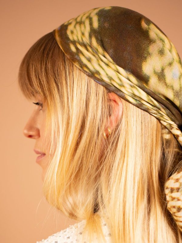 accessorio-viaggio-donna-comodo-elegante