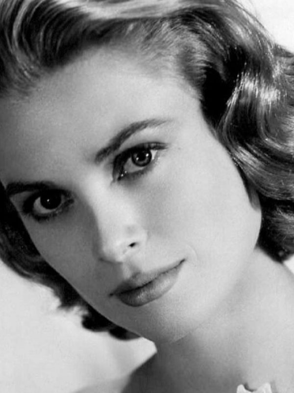 grace-kelly-come-imitare-il-suo-stile