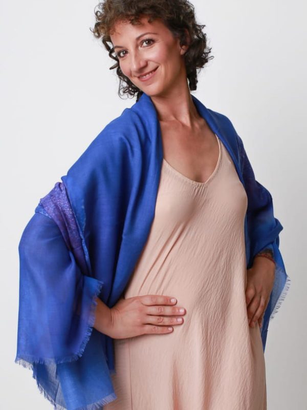 regali-aziendali-sostenibili-foulard-modal-cashmere-arja-cajo