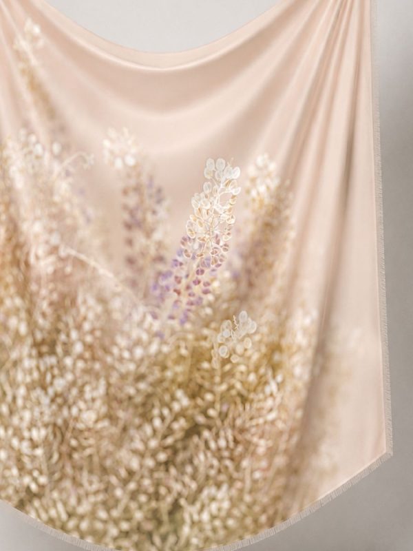 scialle-dorato-look-elegante-giorno