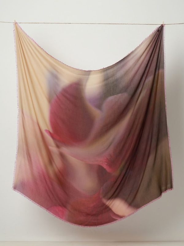 stampa-floreale-artistica-accessorio-contemporaneo